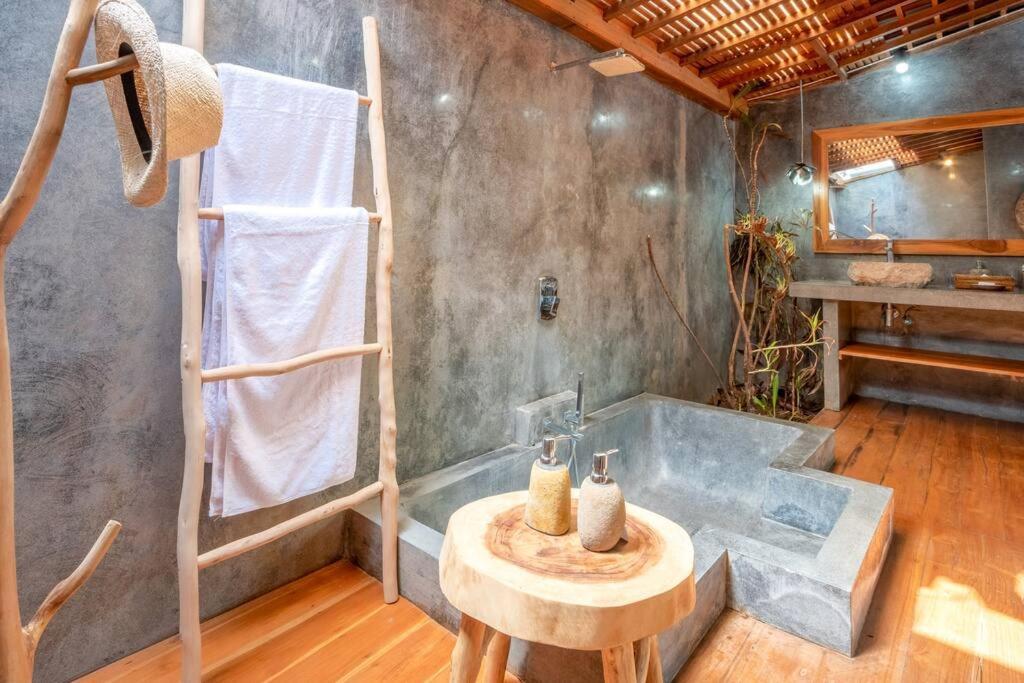Secret River Villa - Luxury Villa 5 Bedrooms - Kerobokan - Canggu Buitenkant foto