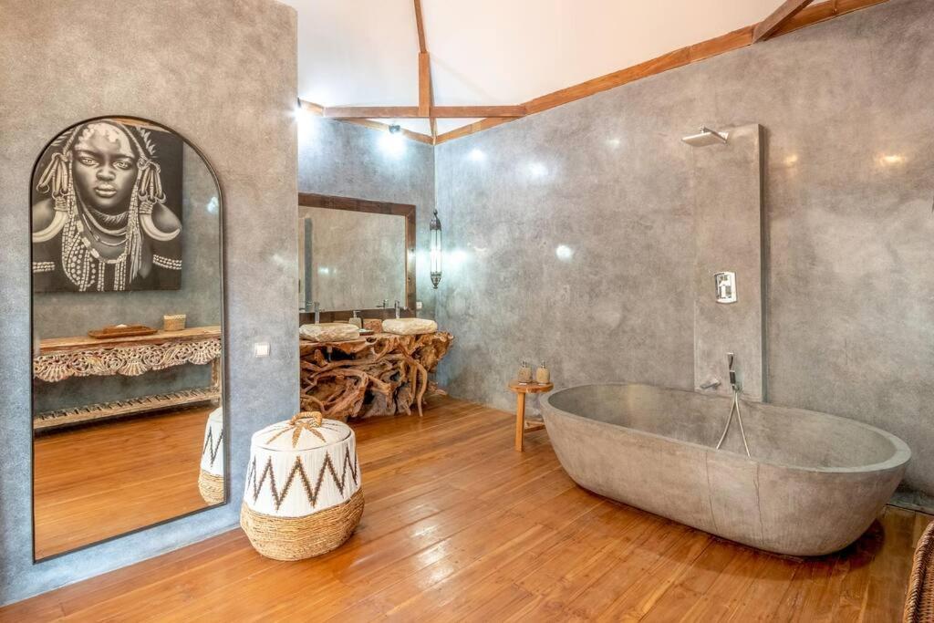 Secret River Villa - Luxury Villa 5 Bedrooms - Kerobokan - Canggu Buitenkant foto